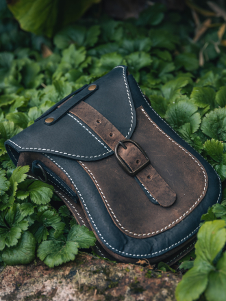 Trollfelsen Gürteltasche Aleidis Schwarz mit Kaffeebraun